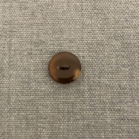 Medium Button - Picture 2 of 3